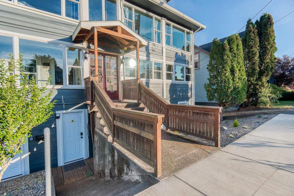 #Stayinmydistrict Heritage House Apt Coos Bay Exteriör bild