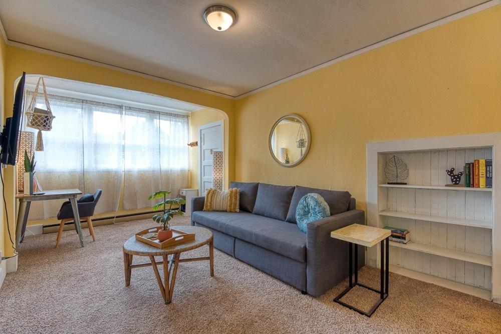 #Stayinmydistrict Heritage House Apt Coos Bay Exteriör bild