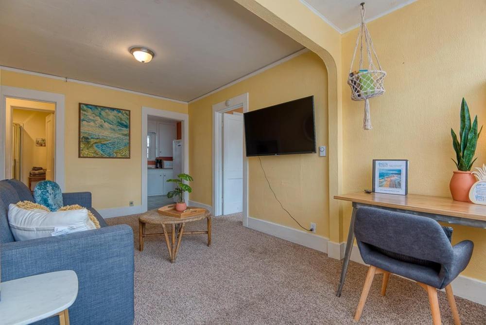 #Stayinmydistrict Heritage House Apt Coos Bay Exteriör bild